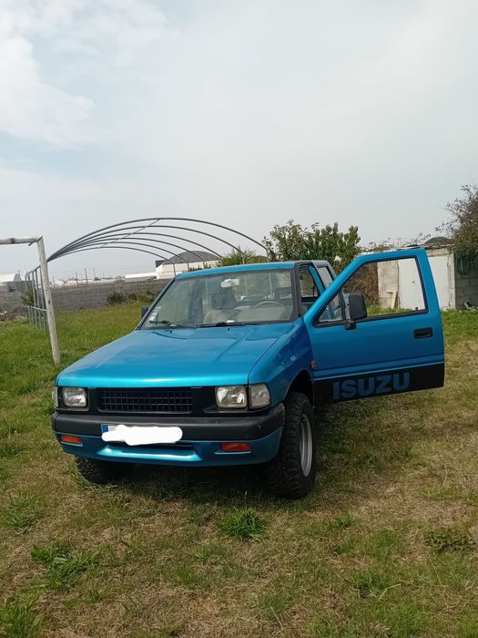 Vendo isuzu 4x2 1989