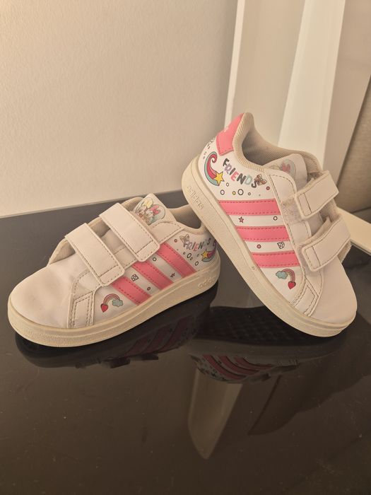 Sapatilhas Adidas - tam 26