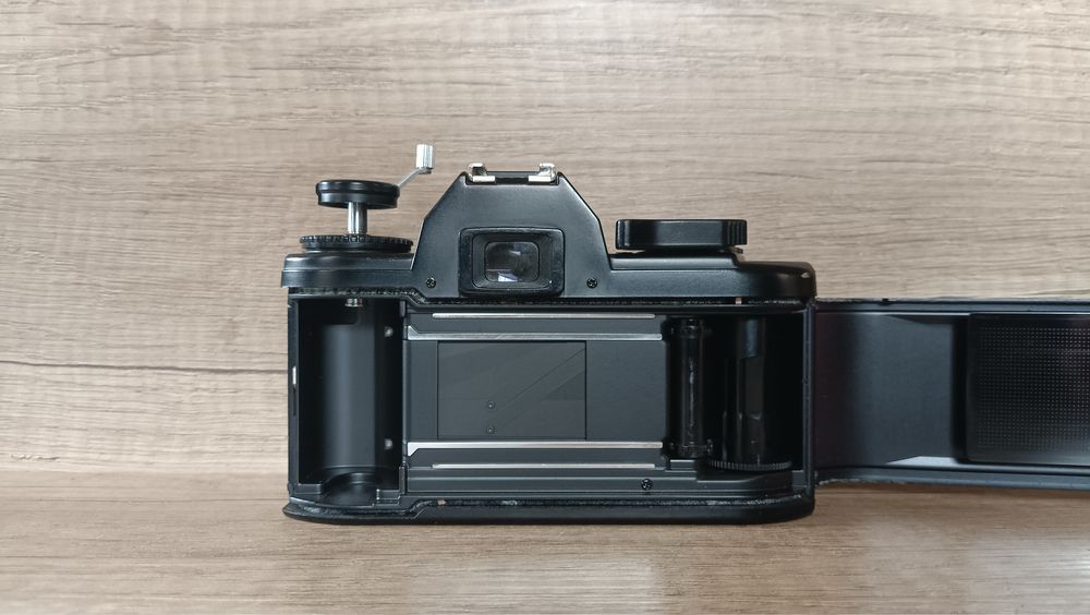 nikon em - купить фототехнику, видеоаппаратуру - Цена на OLX.ua