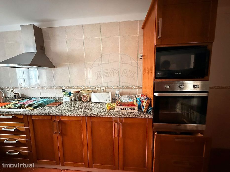 Moradia T4 para venda