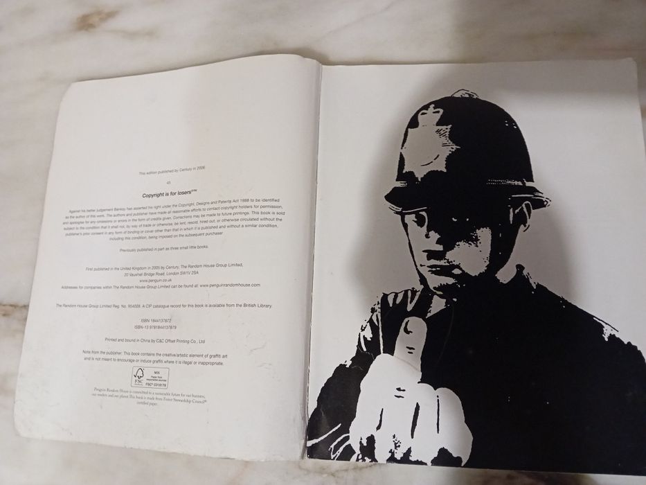 Livro Banksy Wall and Piece