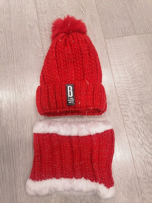 Komplet czapka plus komin