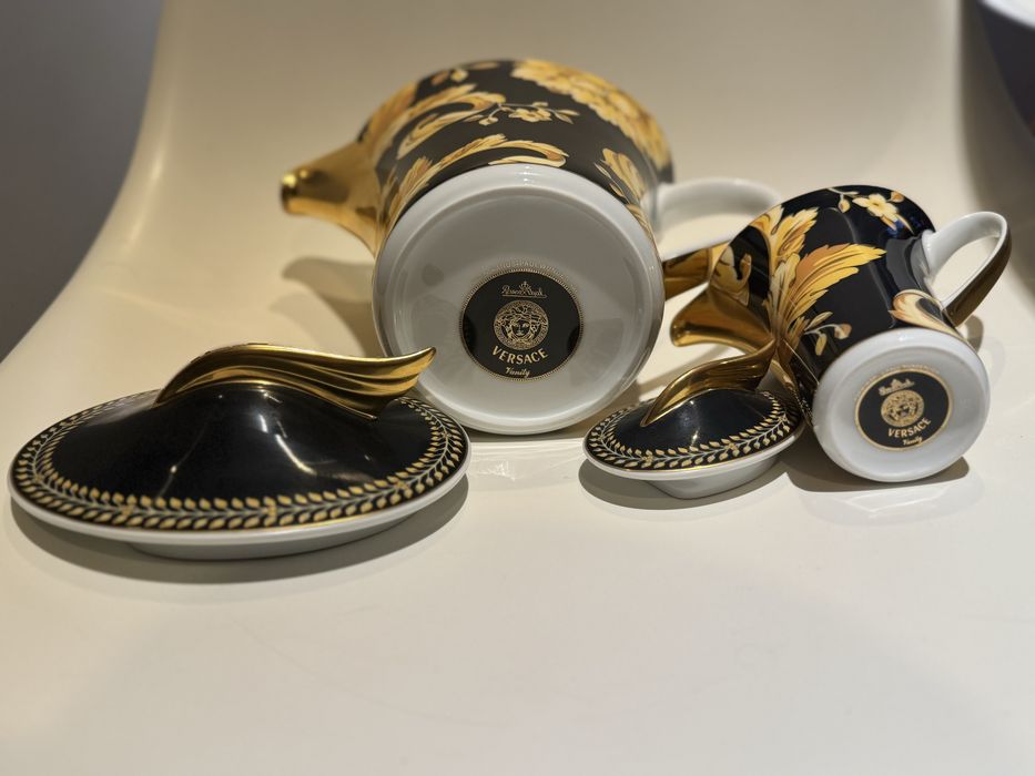 Bules de chá e leite Versace Rosen thal , modelo Vanity