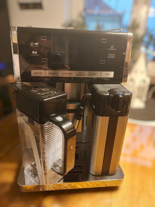 DeLonghi PrimaDonna Exclusive ESAM 6900.M.