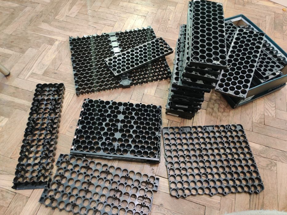 Холдери 32шт на 18650