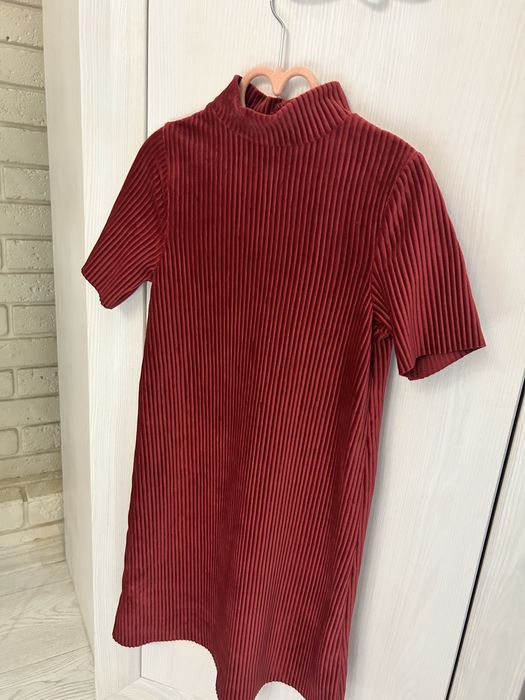 Платье для девочки на рост 128/134