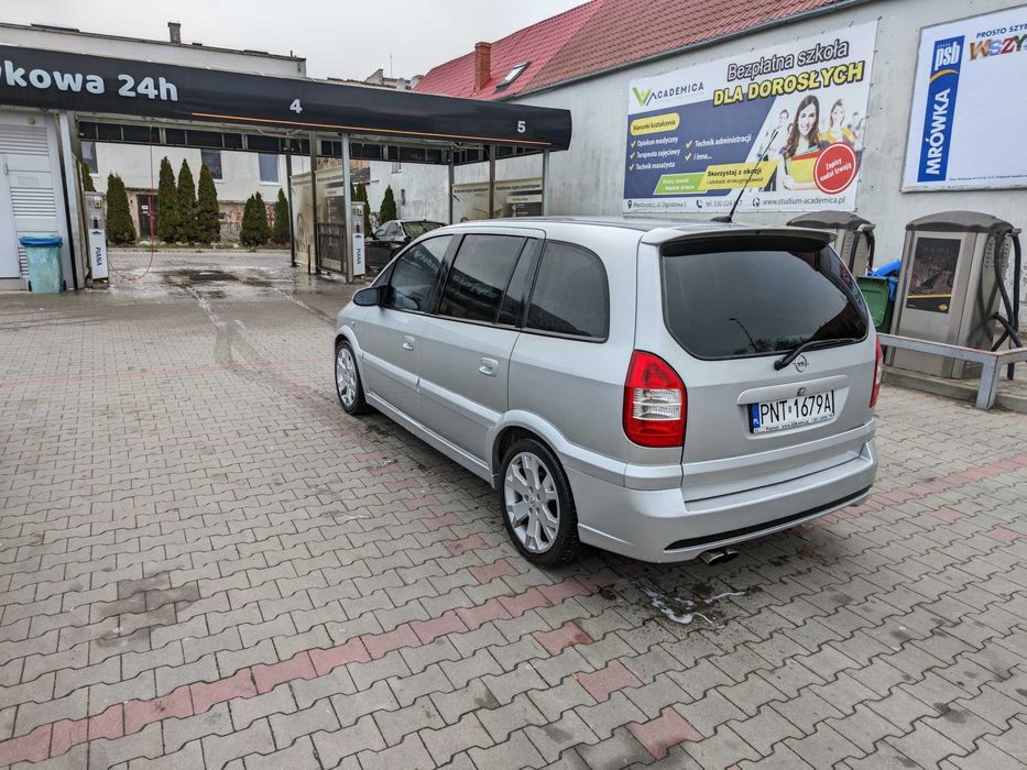 Opel Zafira A OPC