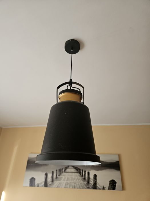 Lampa industrialna