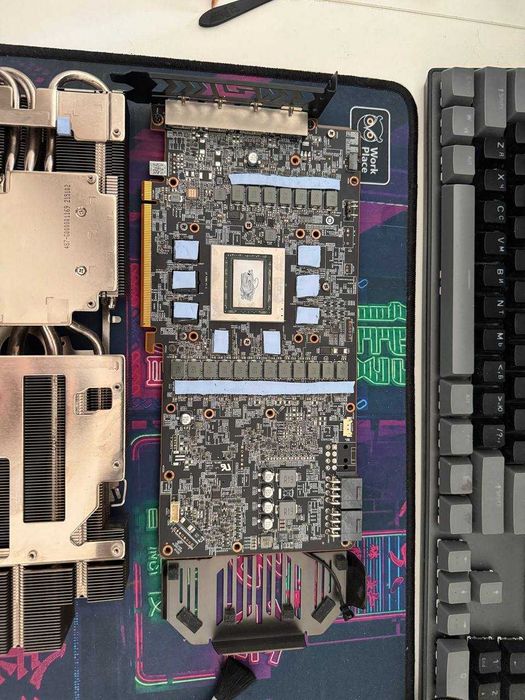 Продам відеокарту AMD RX 6800XT Power Color Red Devil 16gb