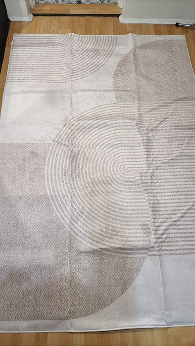 Nowy duży wielki dywan do salonu beżowy geometryczne wzory  160x230