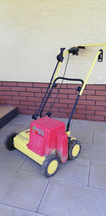Niemiecki elektryczny wertykulator Kynast  Rasant 40 1500W aerator kos