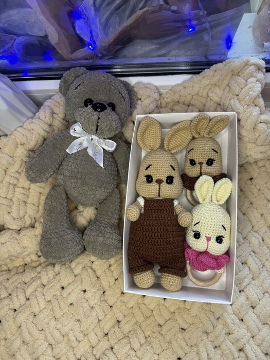 Іграшка Зайчик+брязкальце