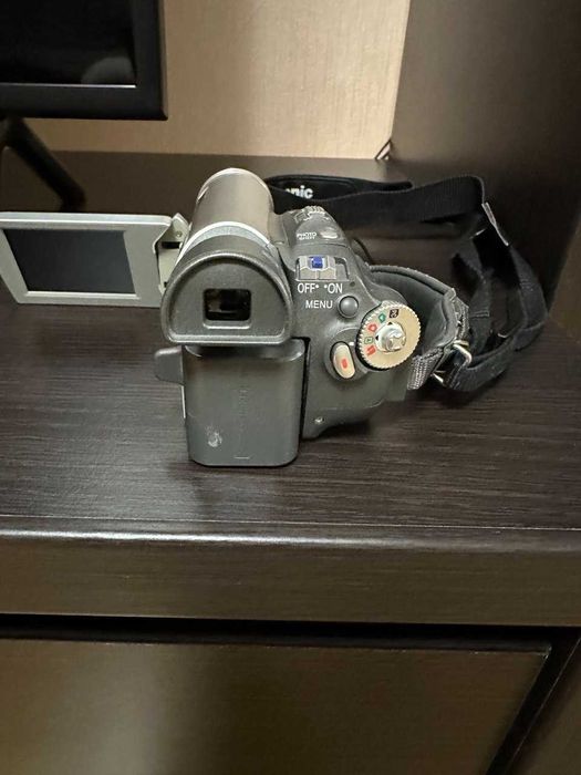 Видеокамера Панасоник