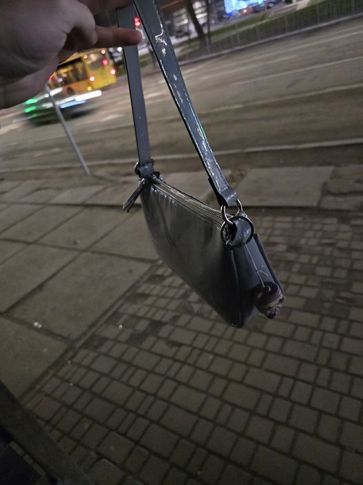 Знайдена сумка (загублена сумка)