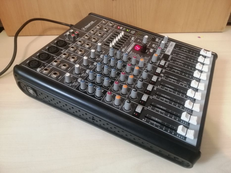 Мікшер Mackie Pro Fx 8 v1, мікшерний пульт з ревером