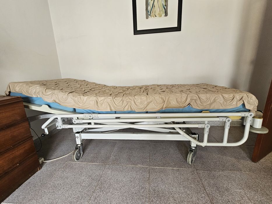 Cama eletrica hospitalar