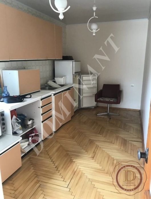 Продам заміський будинок