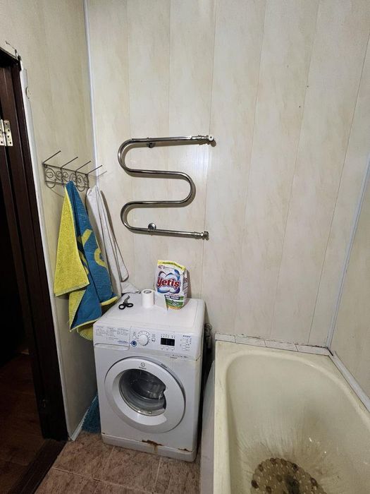 1к - 42м2 Класний ремонт! Велика площа!