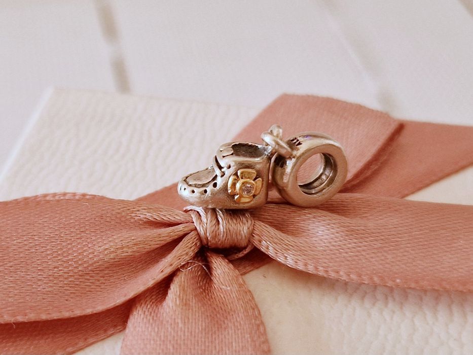 Pendente Bontinha de bebé rosa da Pandora Prata e Ouro