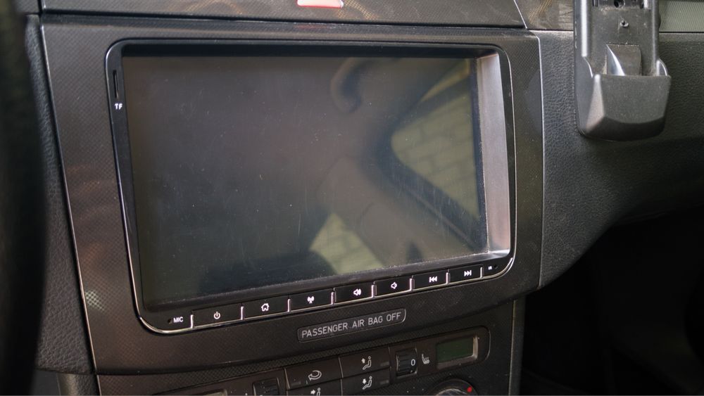 Магнитола на VW Passat B6
