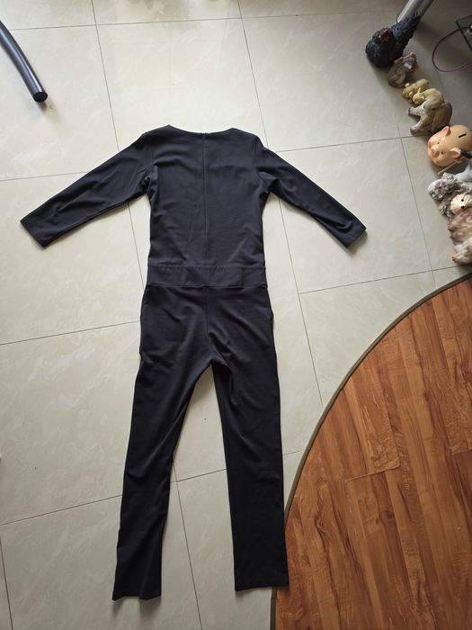 Kombinezon czarny ze spodniami