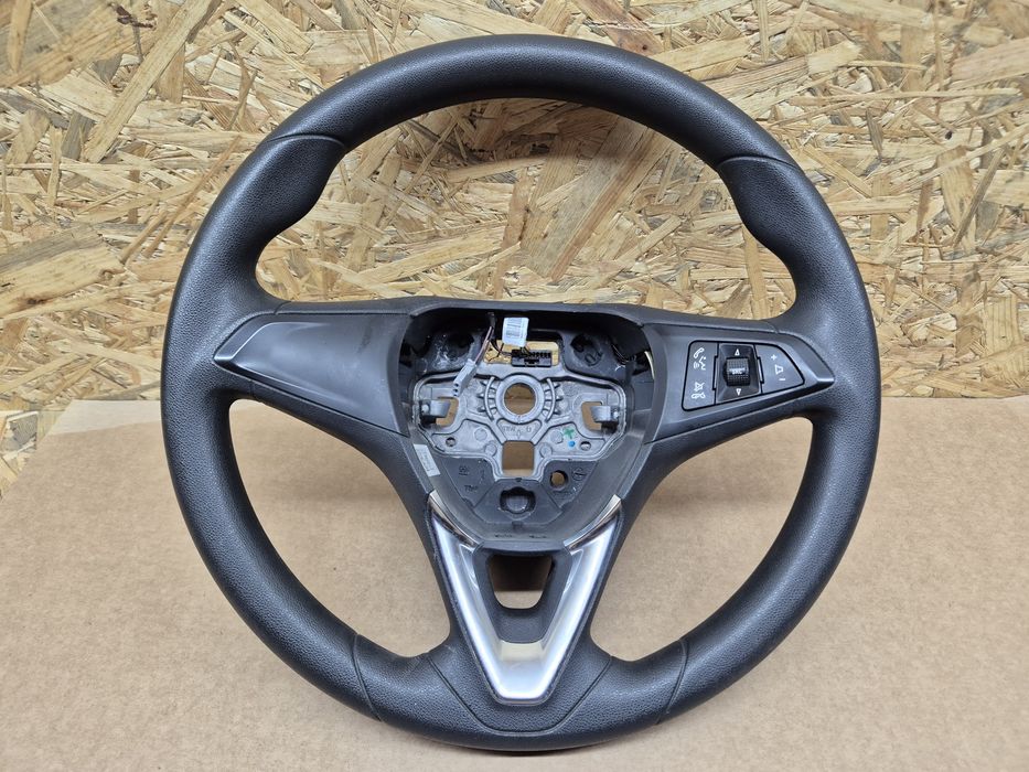 Kierownica Opel Corsa E  ŁADNA