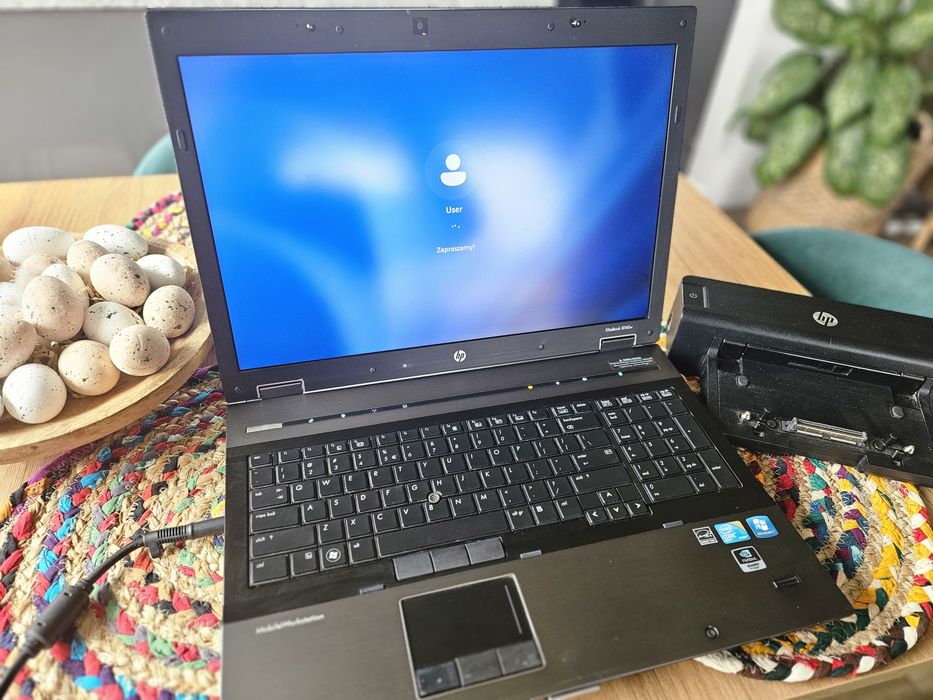 HP EliteBook 8740w – duży, solidny laptop 17”