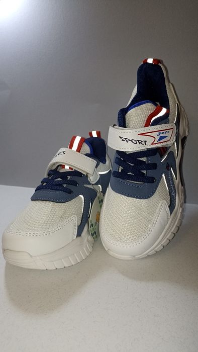 Дитячі кросівки нова колекція