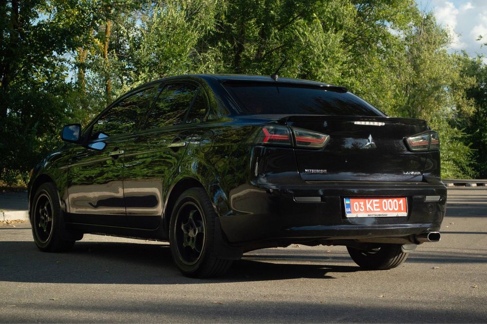 Продам Mitsubishi LANCER