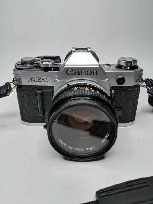 Canon Ae-1 + Lente 50mm f/1.8 - A Funcionar a 100%