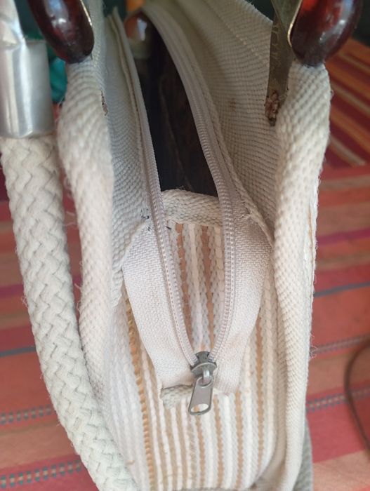 Mala de Senhora ( antiga ) ( troco ou vendo )
