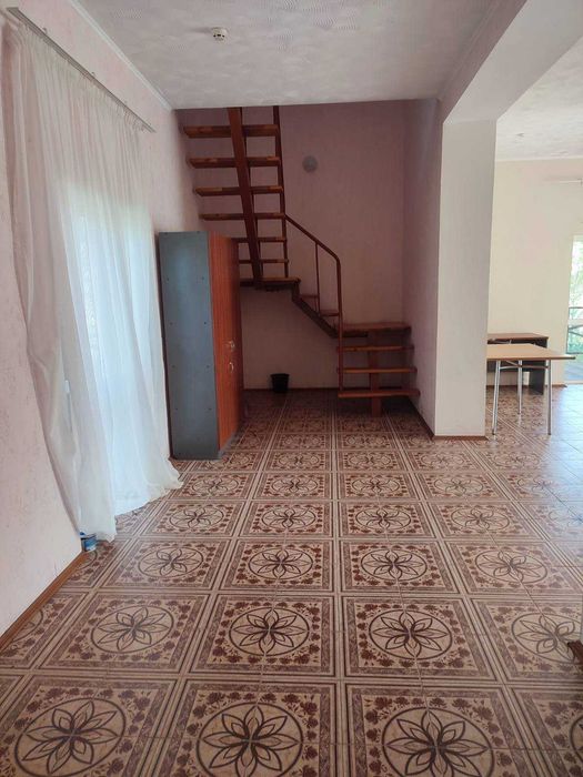 Свій котедж у Коблеві біля моря здам в оренду.