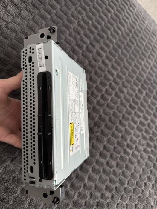 Продам екран до Бмв  Х 5 2016