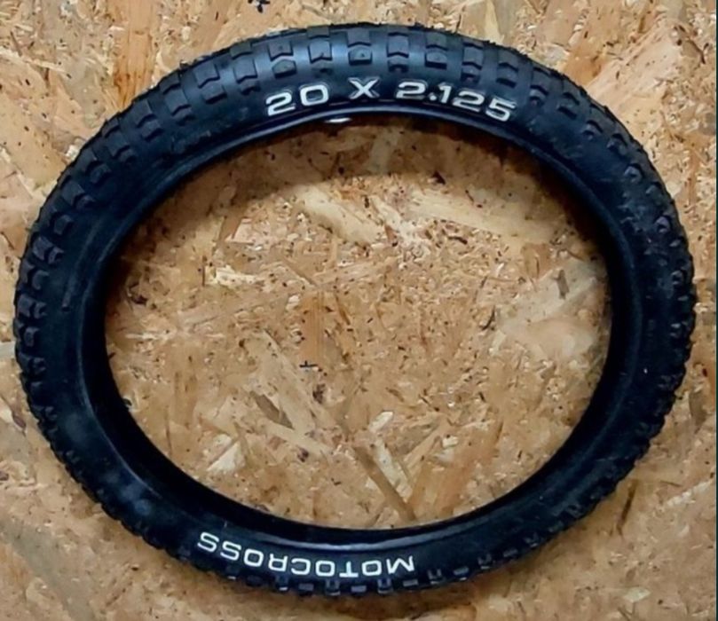 Pneus,selins,manete,maxilas,punhos, espigão curvo bicicleta BMX