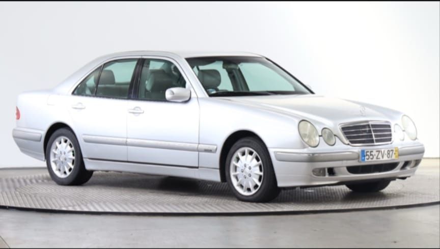 mercedes-benz classe e 240 avantgarde volante à direita