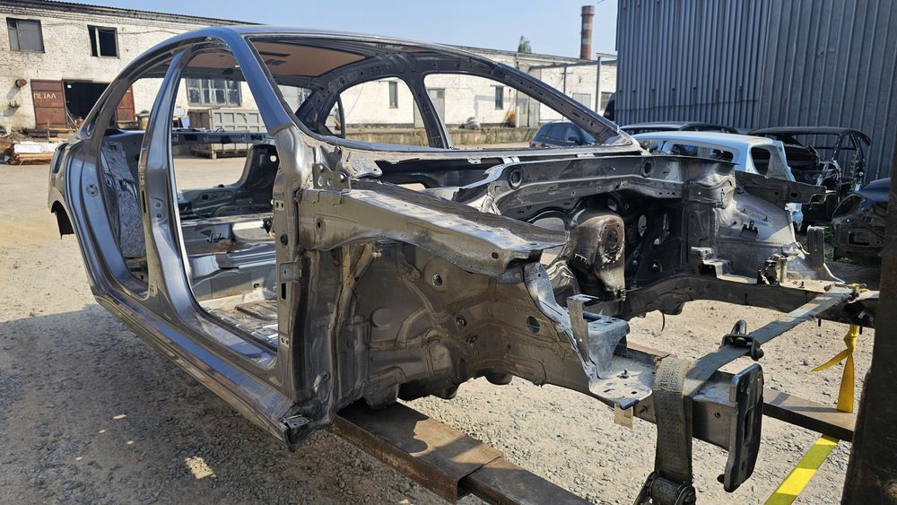 Лот четверть лонжерон стійка поріг панель криша VW Passat NMS B8 19-