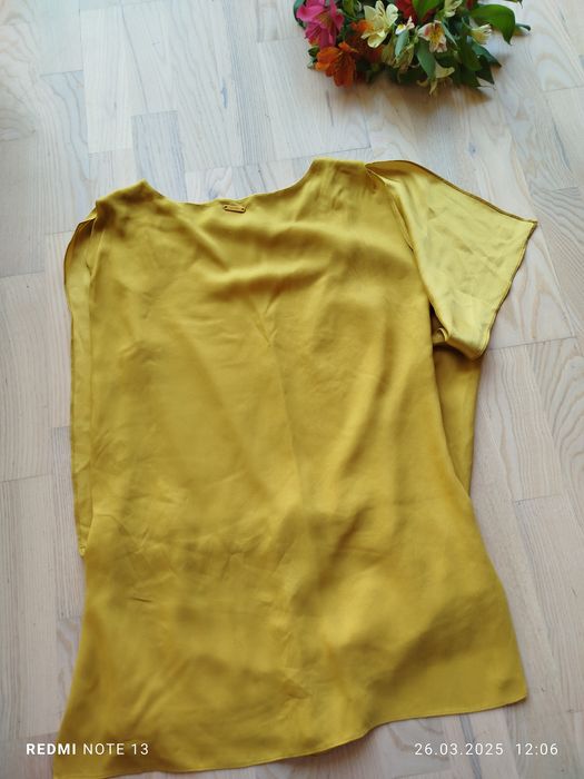 Żółta elegancka wizytowa asymetryczna bluzka Ochnik M