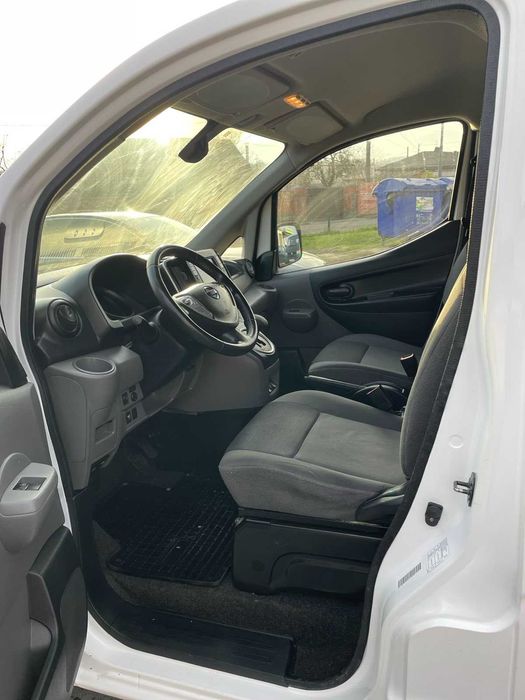 Nissan e-NV200 2015