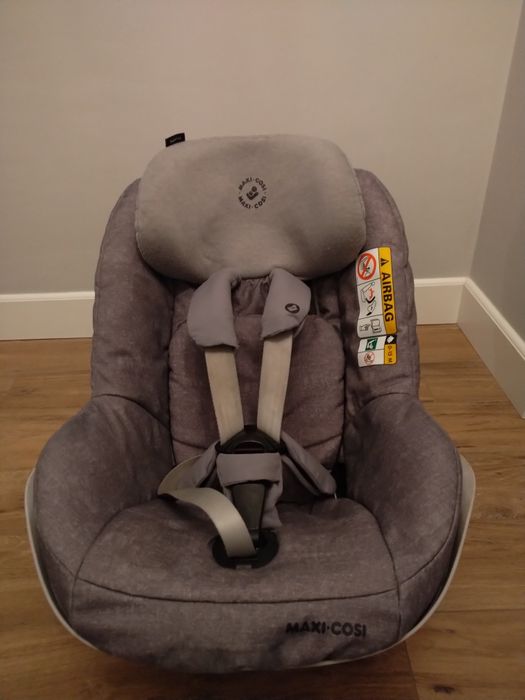 Foteliki Maxi cosi Rock, Pearl Pro i baza 2wayfix