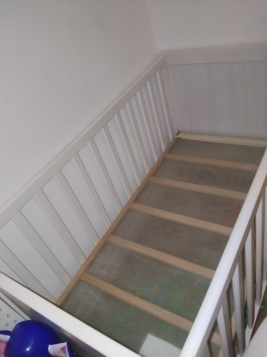 Berço IKEA SUNDVIK, branco, 60x120 cm — com colchão incluído
