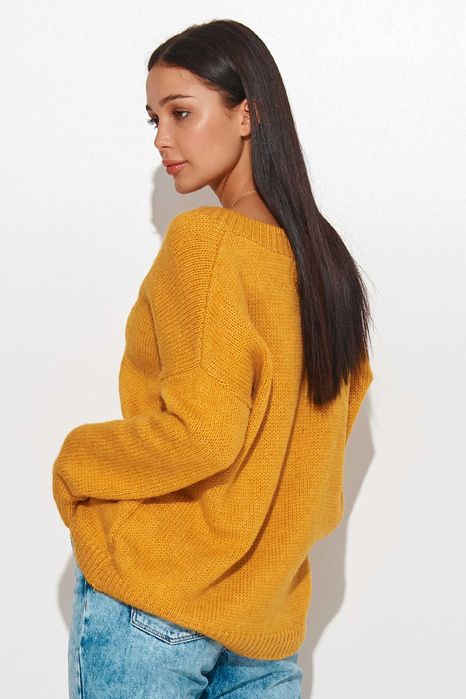 Żółty prosty sweterek z głębokim dekoltem w szpic NOWY