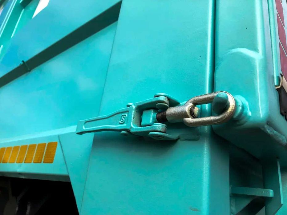 Напівпричіп зерновоз GIANT Україна