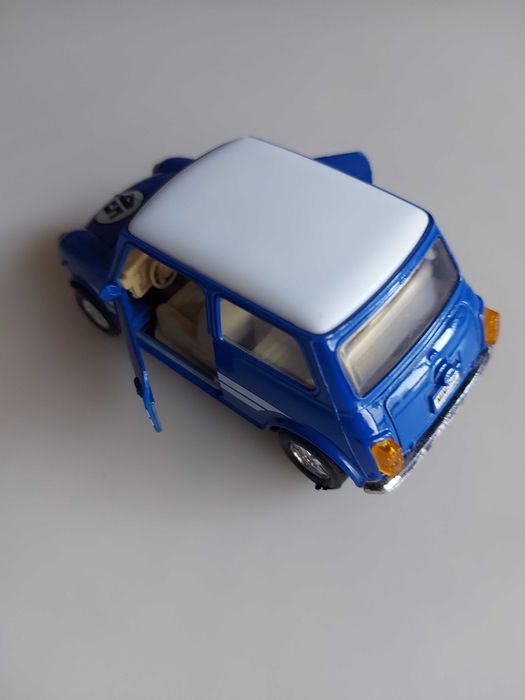 Mini Cooper 550 e Autocarro Mercedes - coleção Willy