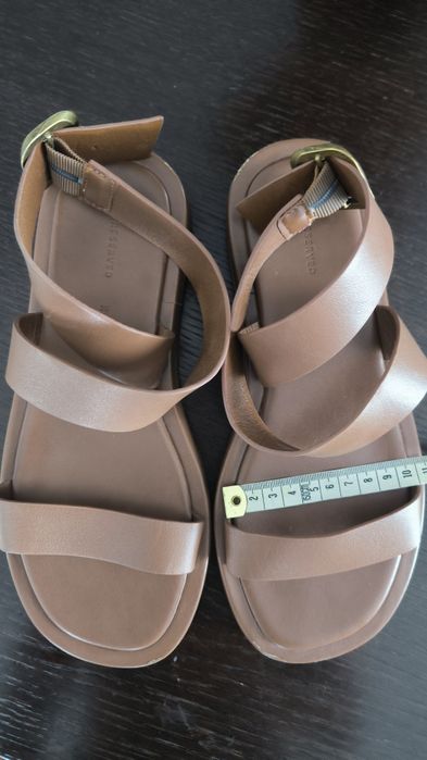 Skórzane, brązowe sandały Reserved,r. 39