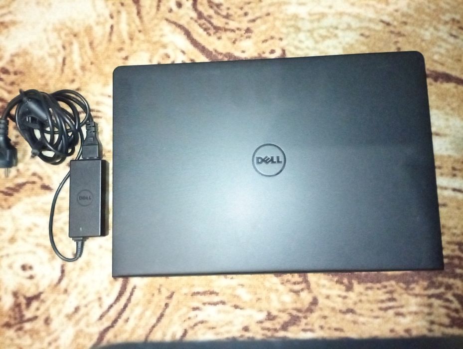 Продаю ноутбук Dell Inspiron 15-3573 с отличной батареей
