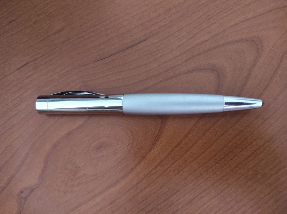Rotring Initial Prateada - Caneta de Aparo com estojo