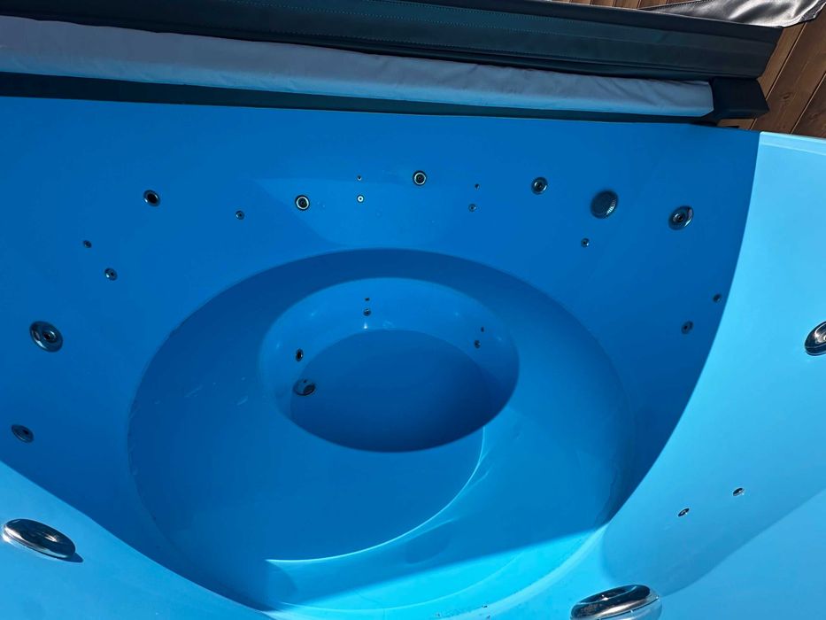 Balia ogrodowa elektryczna E-BALIA 6 osób kopolimer PP jacuzzi Wi-Fi LED