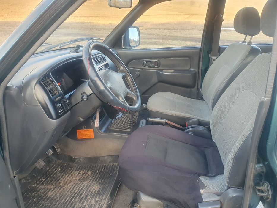 Міцик Л200, лівий руль, на повному бойовому