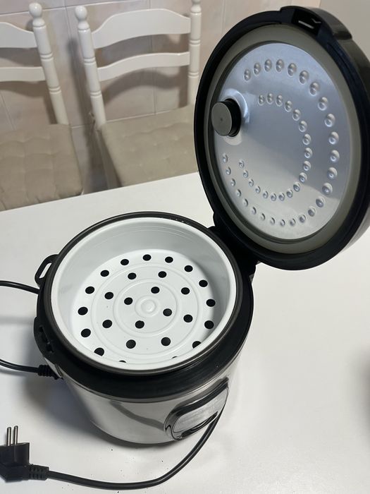 Panela eletrica a funcionar