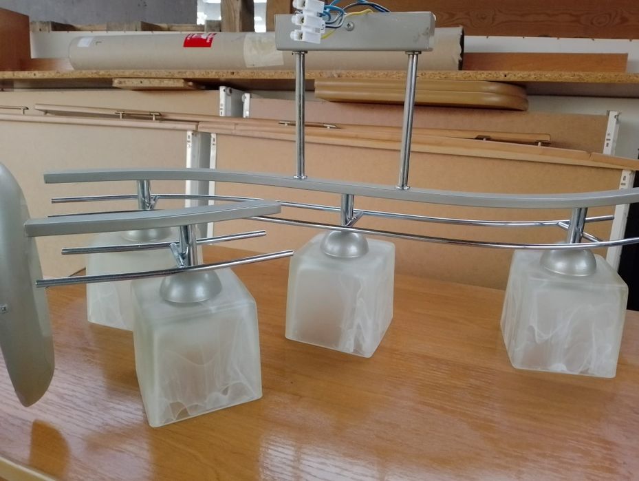 Lampa sufitowa i klinkiet